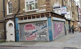 <b> NEW INSTRUCTION - 98 Commercial Rd, London E1 <b>