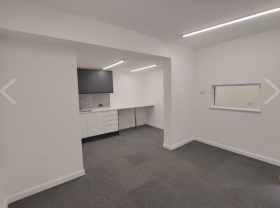 <b> NEW INSTRUCTION - Plumbers Row, E1 <b>