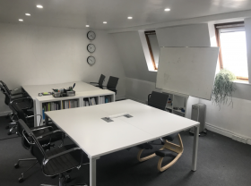 <b> UNDER OFFER - 2 Blackall Street, EC2A <b>