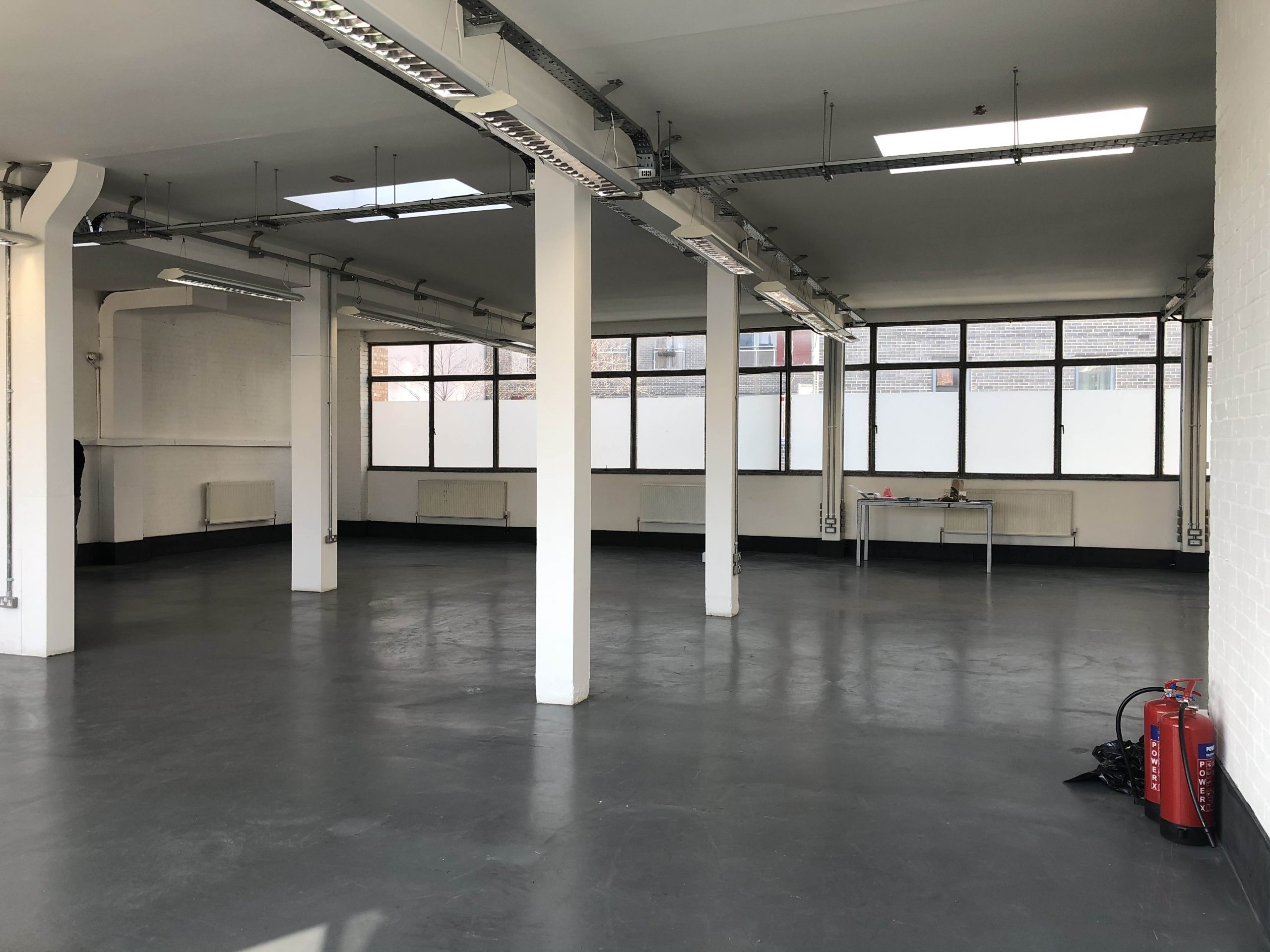 <b> TO LET - Greenfield Road, London E1 <b>